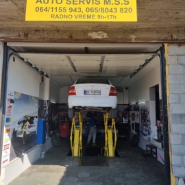 Polovni i novi delovi auto servis